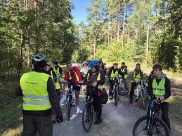 Relacja z rajdu rowerowego „Śladem Królewskich Łowów” 2025, 